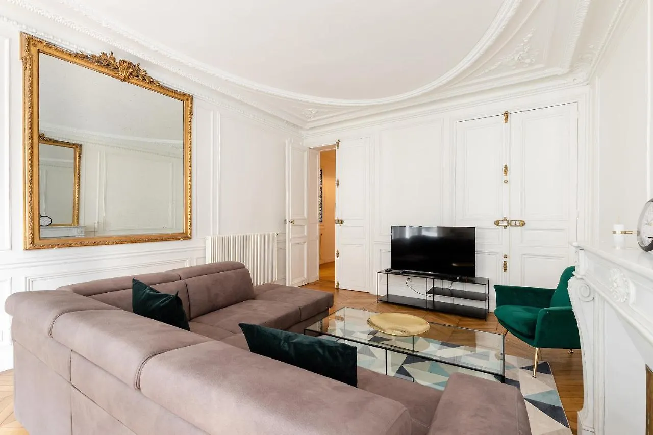 باريس Sevres-Babylone - St Germain Apartment 0*,